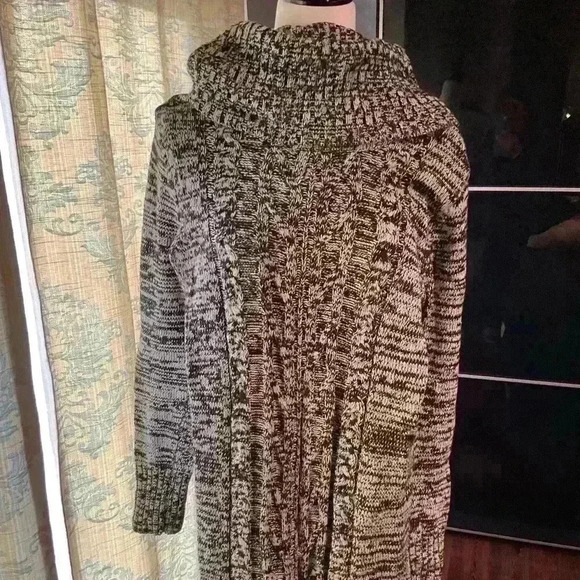 💥💥2/20$ new pretty  knit dress - Picture 1 of 3